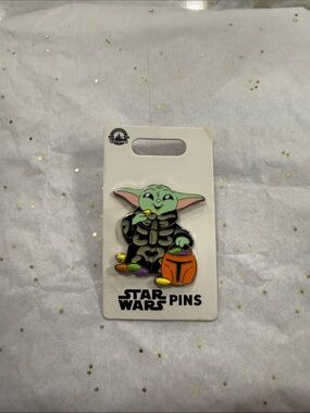 Star Wars Baby Yoda Enamel Pin - Green, Black, Orange, Purple